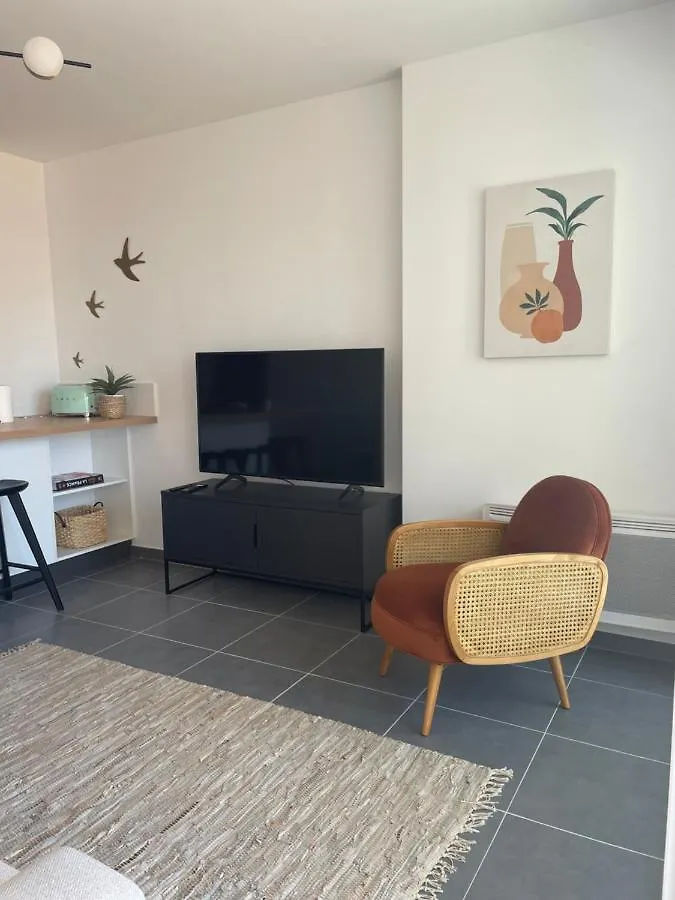 Cannes, Appartement Avec Parking+Terrasse, Croisette A Pied! 0*, Cannes